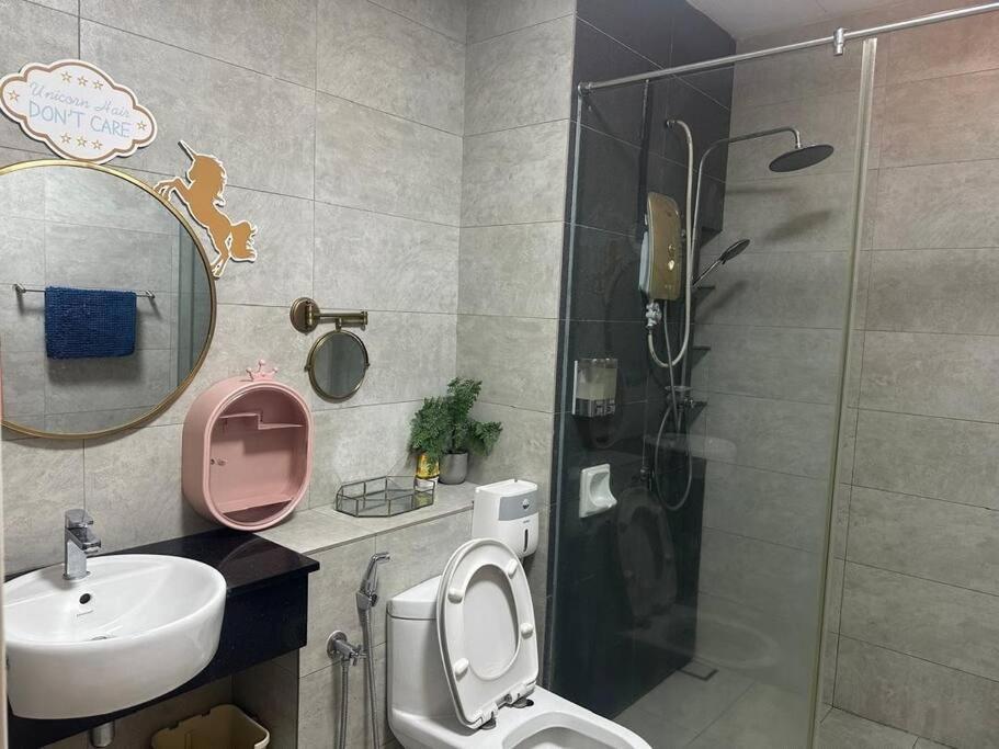 Unicorn Fairy Theme 2br Airport Suite# Straits Intl# Pantai Hospt * Bayan Lepas